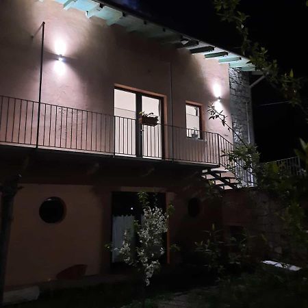 Ferienwohnung Il Sole Di Simona - Il Prato Omegna Exterior foto